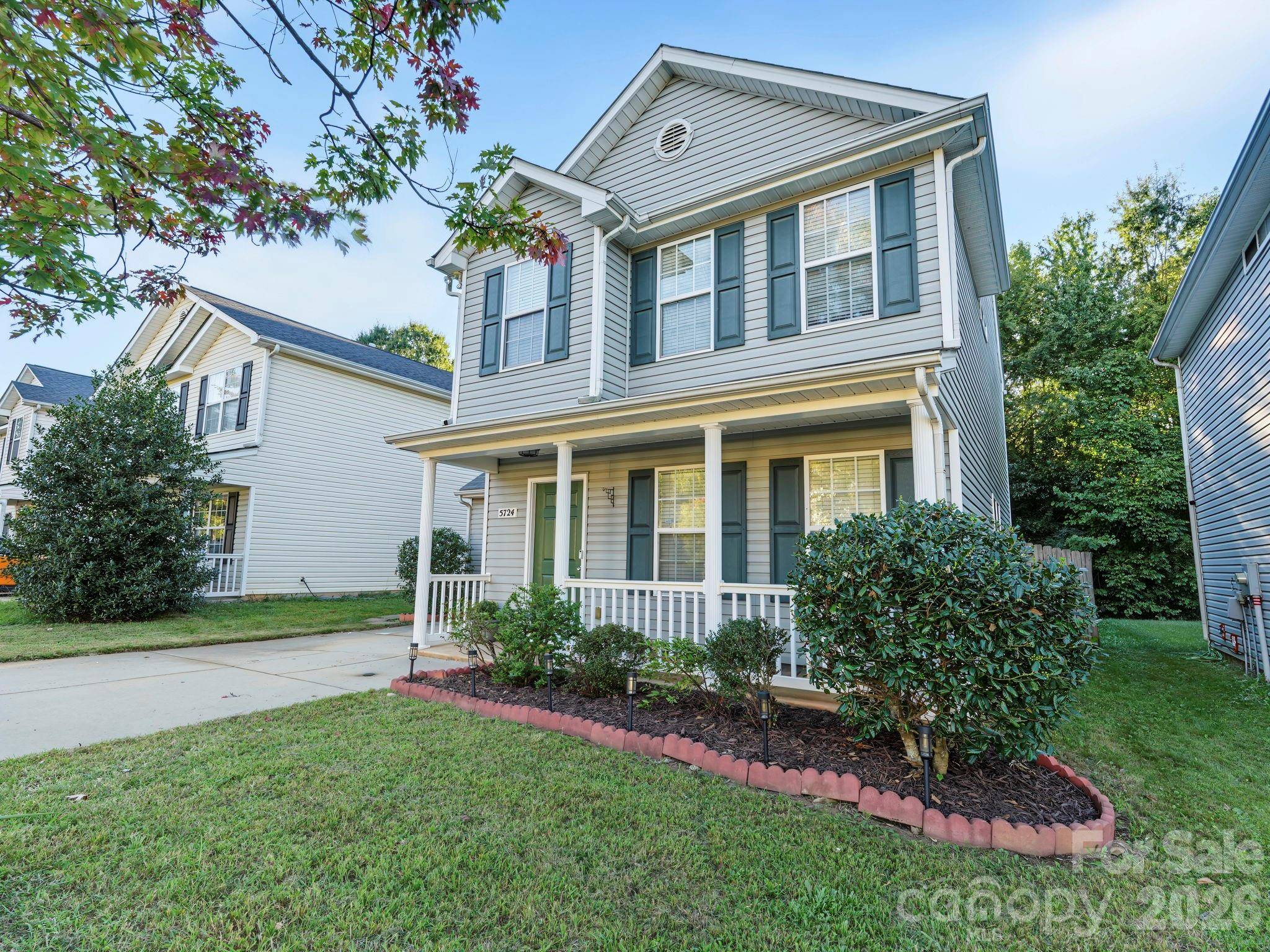 5724 Henderson Oaks DR, Charlotte, NC 28269