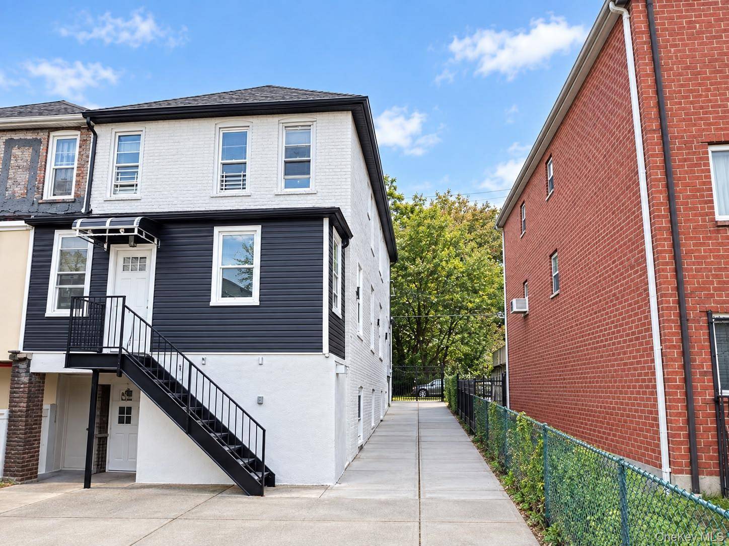 628 Leland AVE, Bronx, NY 10473