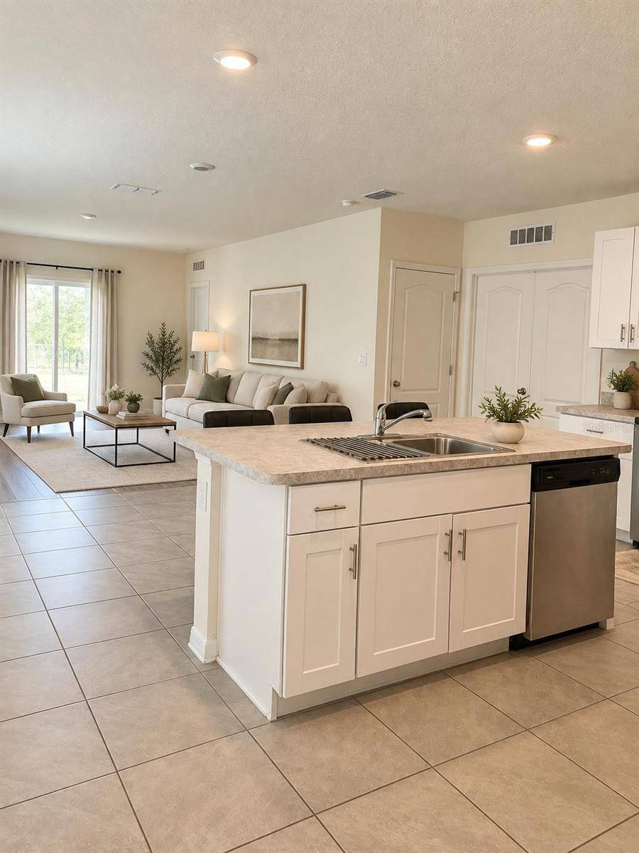 1560 GLADEWATER RD, Kissimmee, FL 34744