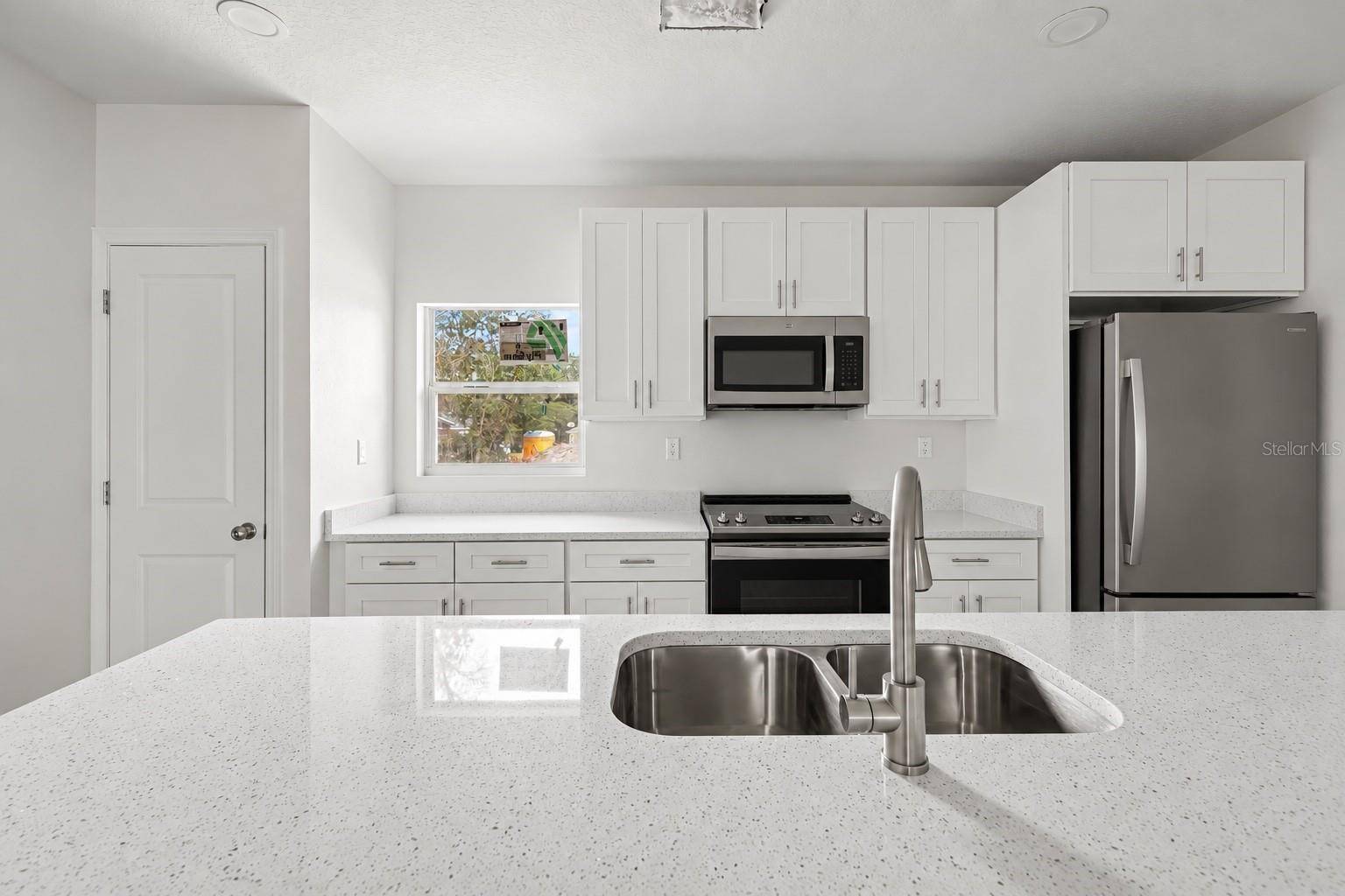 28 DOGWOOD DRIVE LN, Ocala, FL 34472