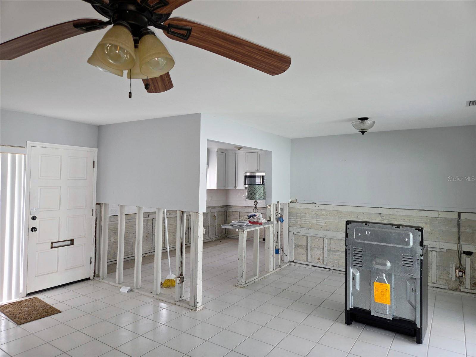 1595 ARIZONA AVE NE, St Petersburg, FL 33703