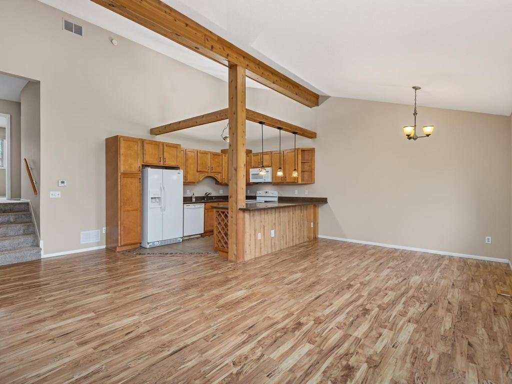 11109 Trail West RD, Bloomington, MN 55437