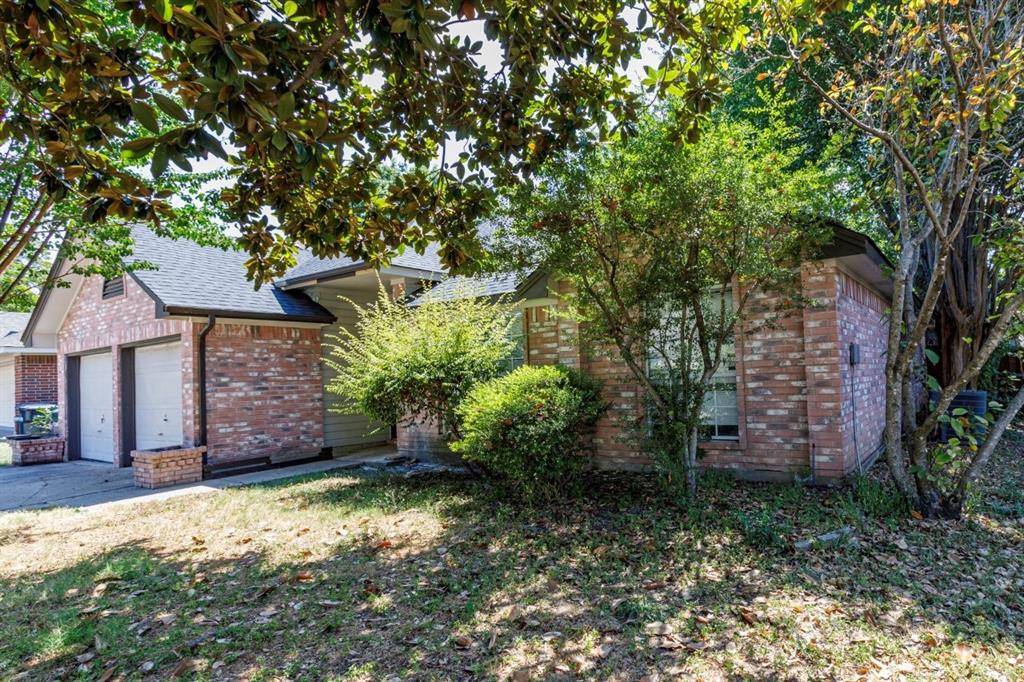 1215 Hyde Park Drive, Mckinney, TX 75069