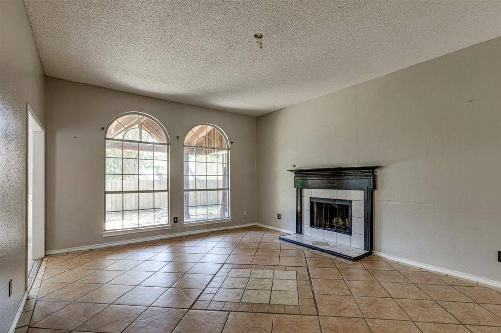 1215 Hyde Park Drive, Mckinney, TX 75069