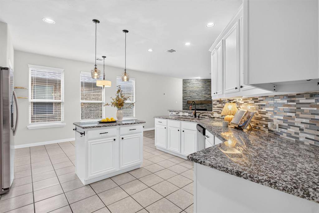 4317 Old Grove Way, Fort Worth, TX 76244