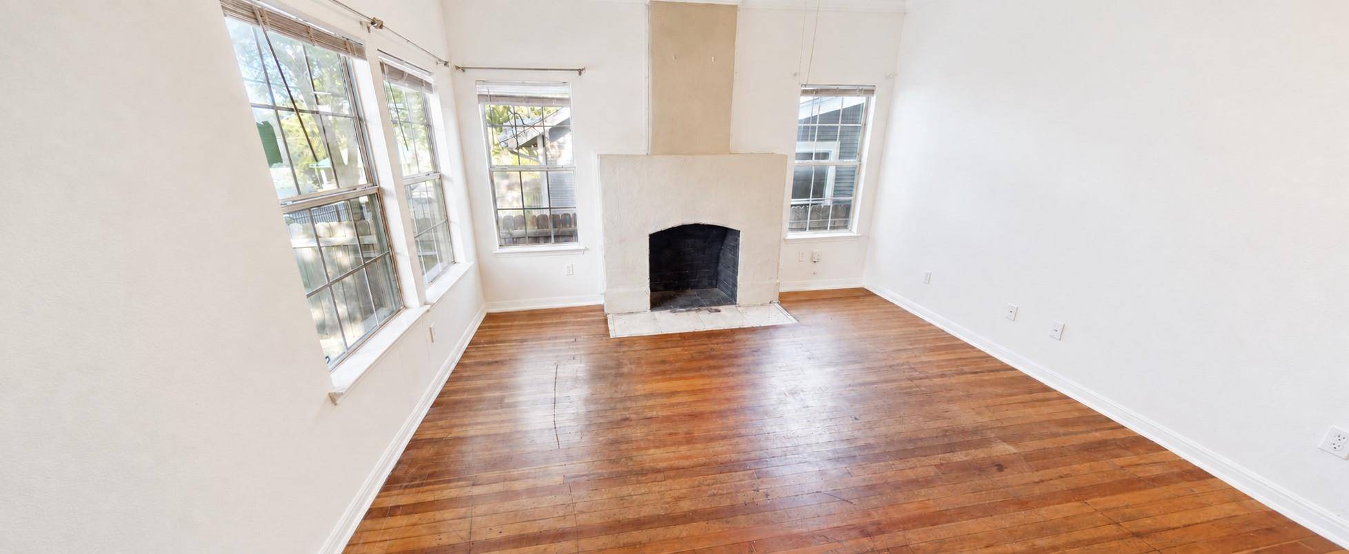 1102 W 22nd ST, Austin, TX 78705