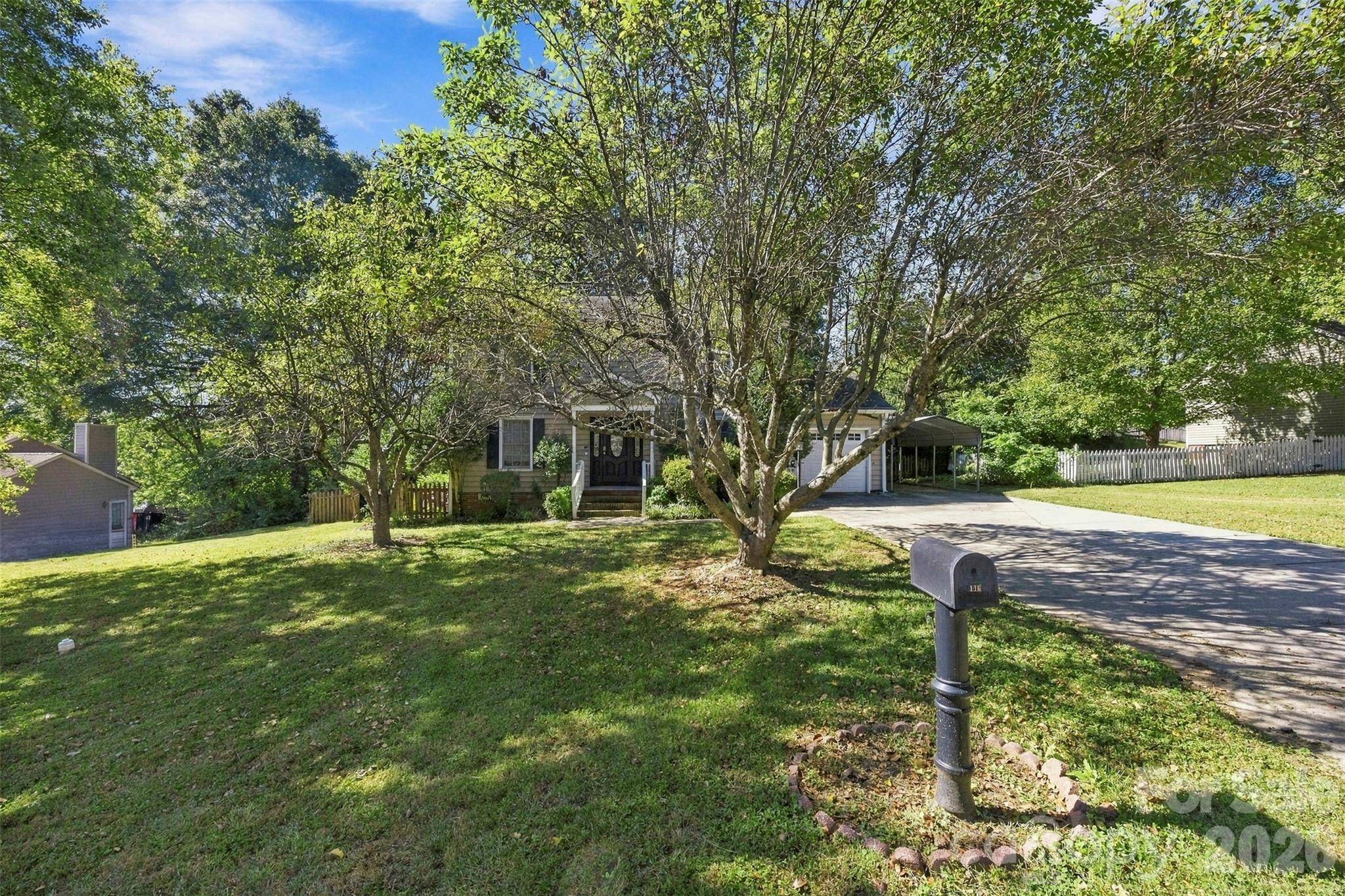 116 Beacon Hills DR, Gastonia, NC 28056