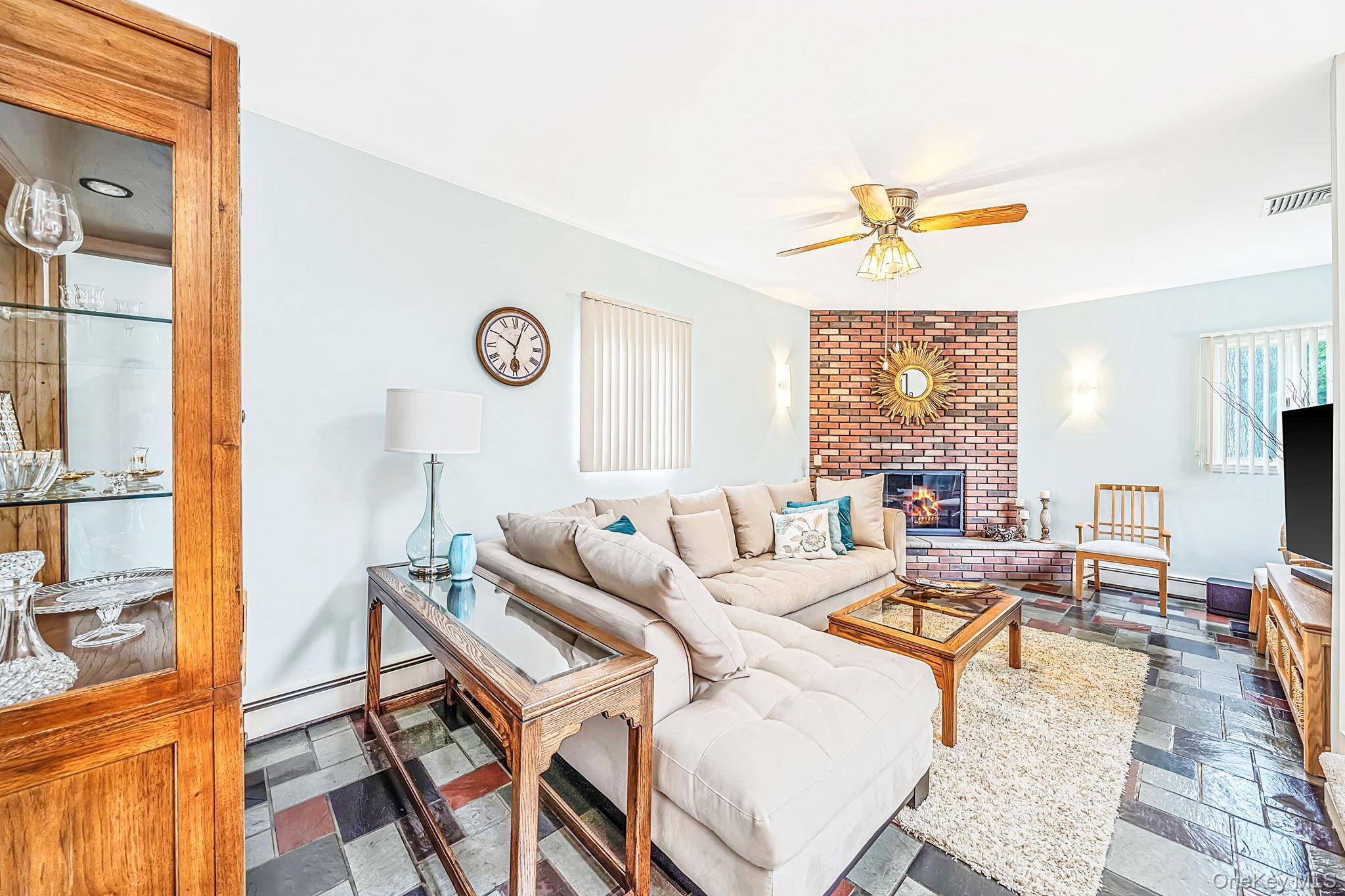1524 N Monroe AVE, West Islip, NY 11795