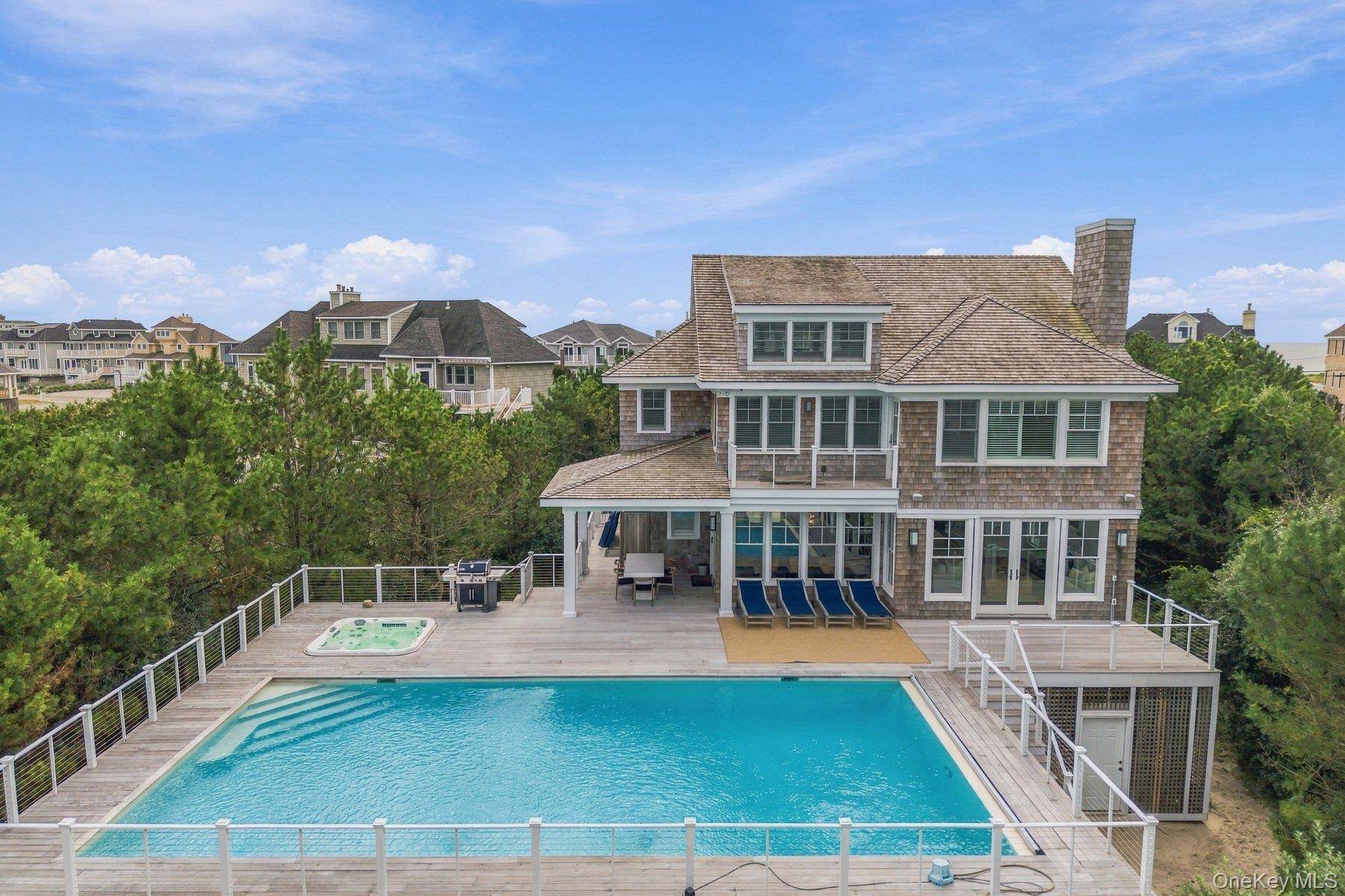 824 Dune RD, Westhampton Dunes, NY 11978