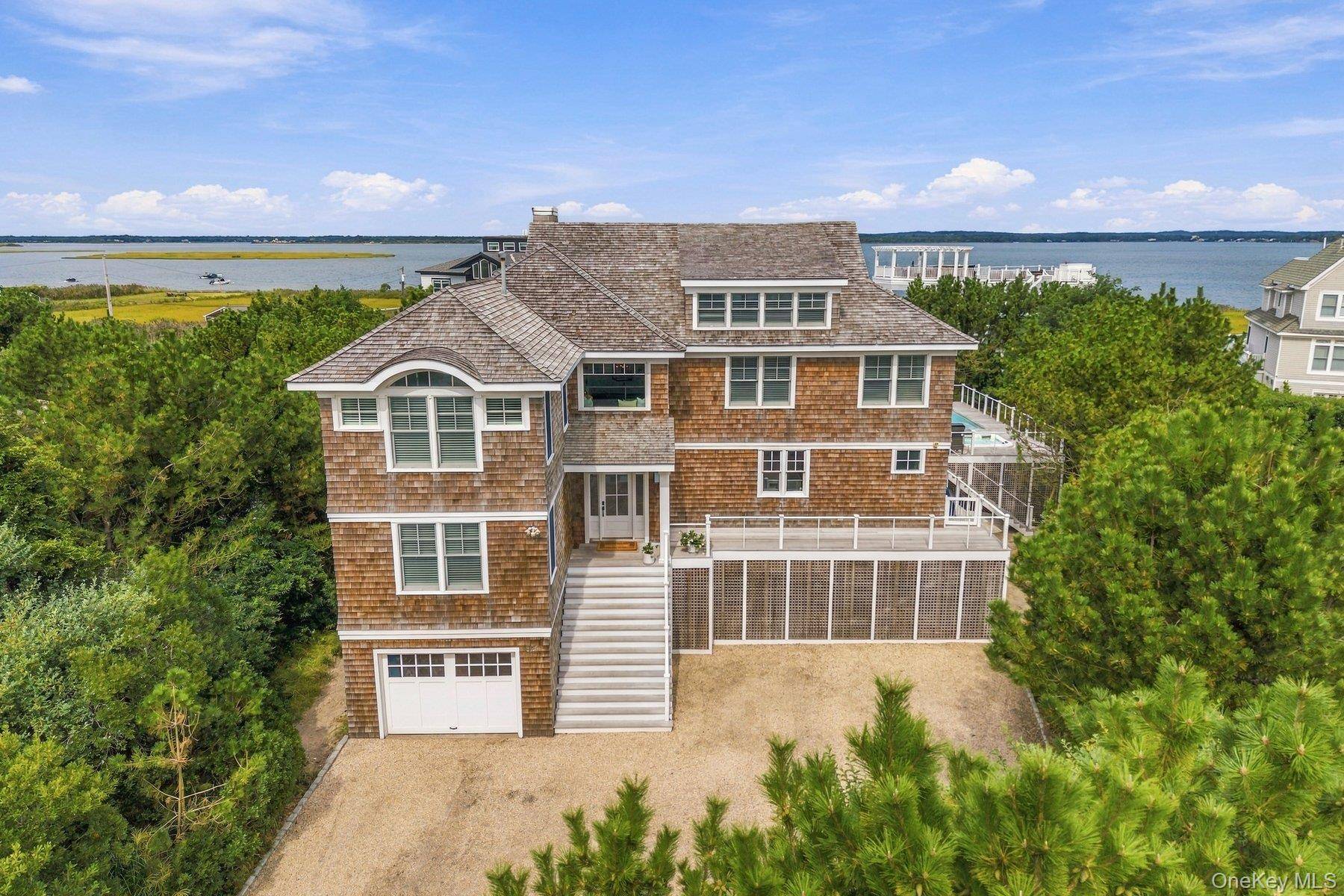 824 Dune RD, Westhampton Dunes, NY 11978