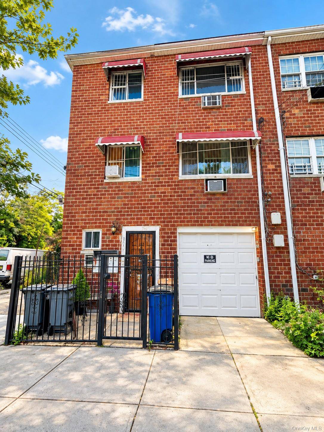 3001 Cruger AVE, Bronx, NY 10467