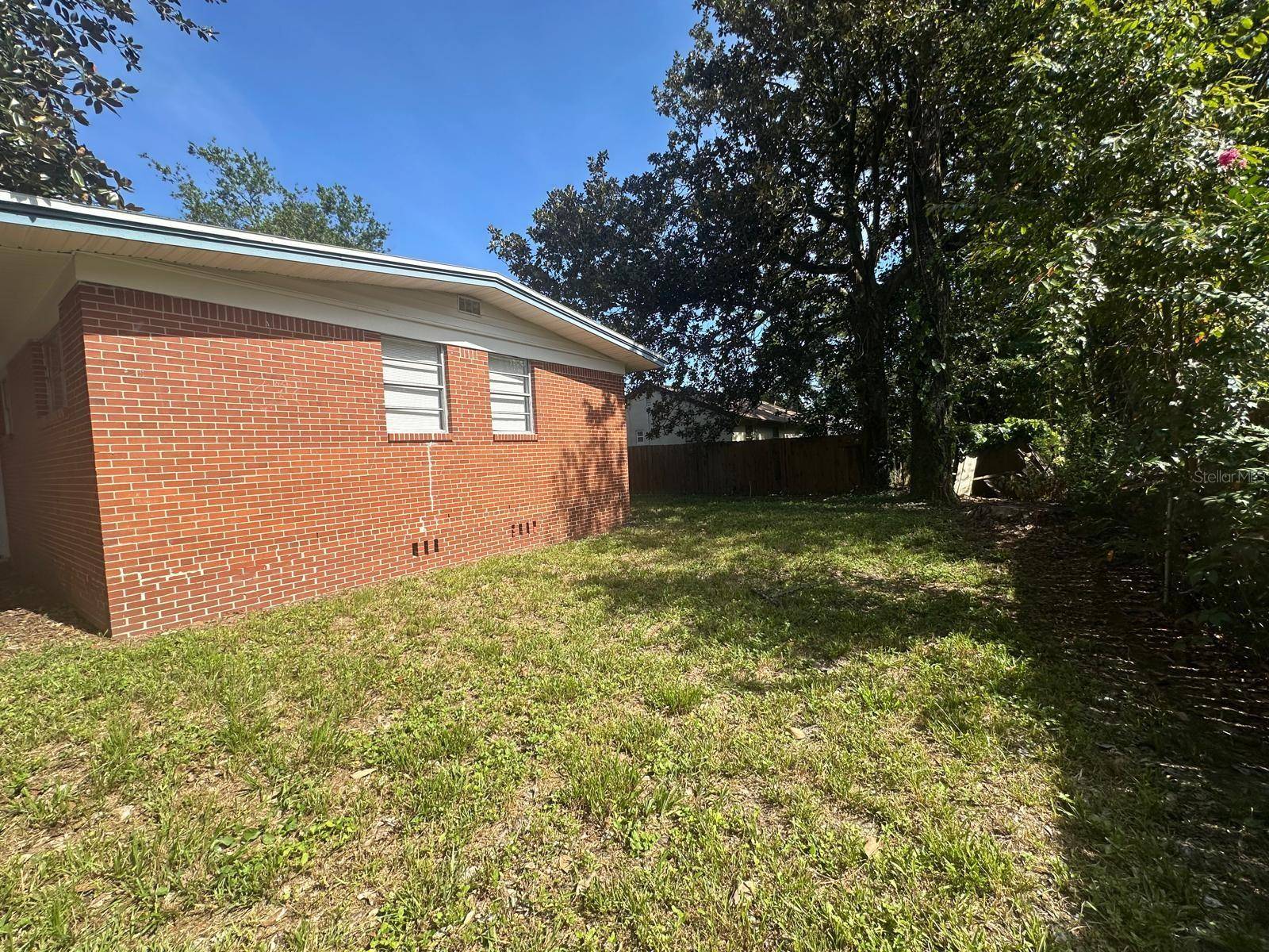 1430 RON RD, Jacksonville, FL 32210