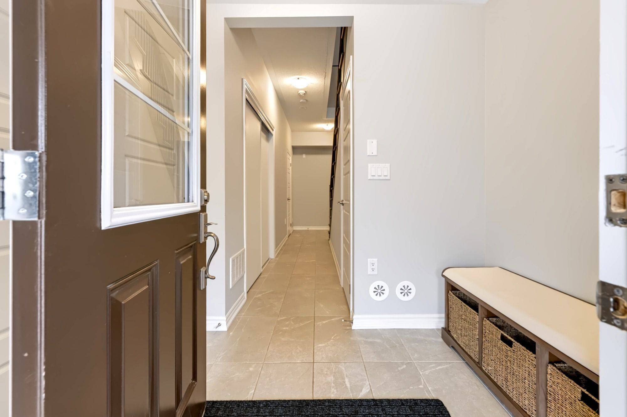 36 Paisley DR, Bradford West Gwillimbury, ON L3Z 4P2