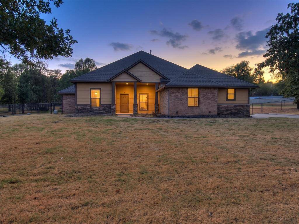 3023 Piper LN, Choctaw, OK 73020