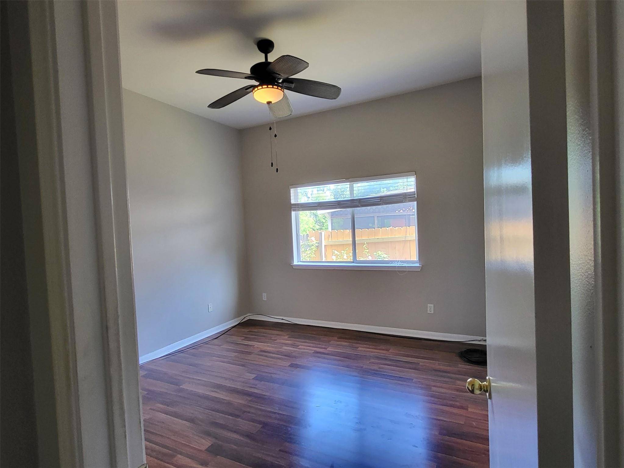 512 Maplecreek DR, Leander, TX 78641