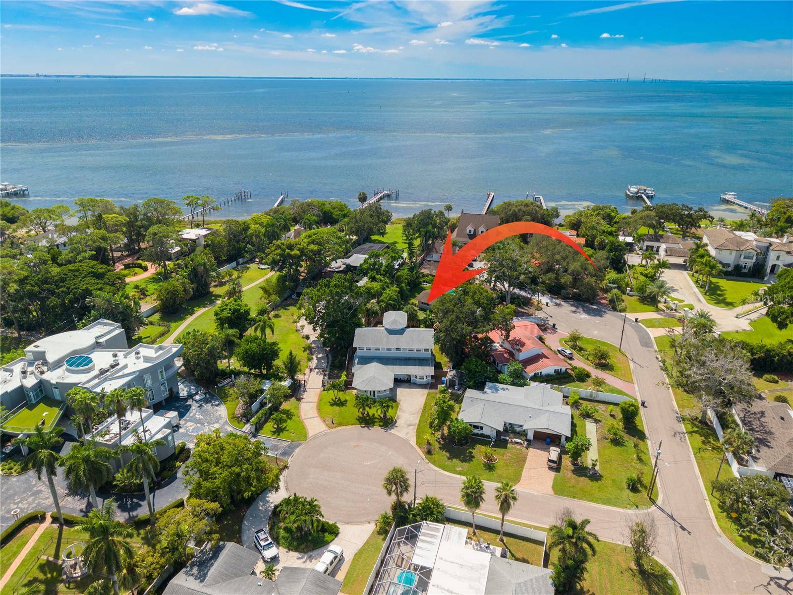 874 SERPENTINE DR S, St Petersburg, FL 33705