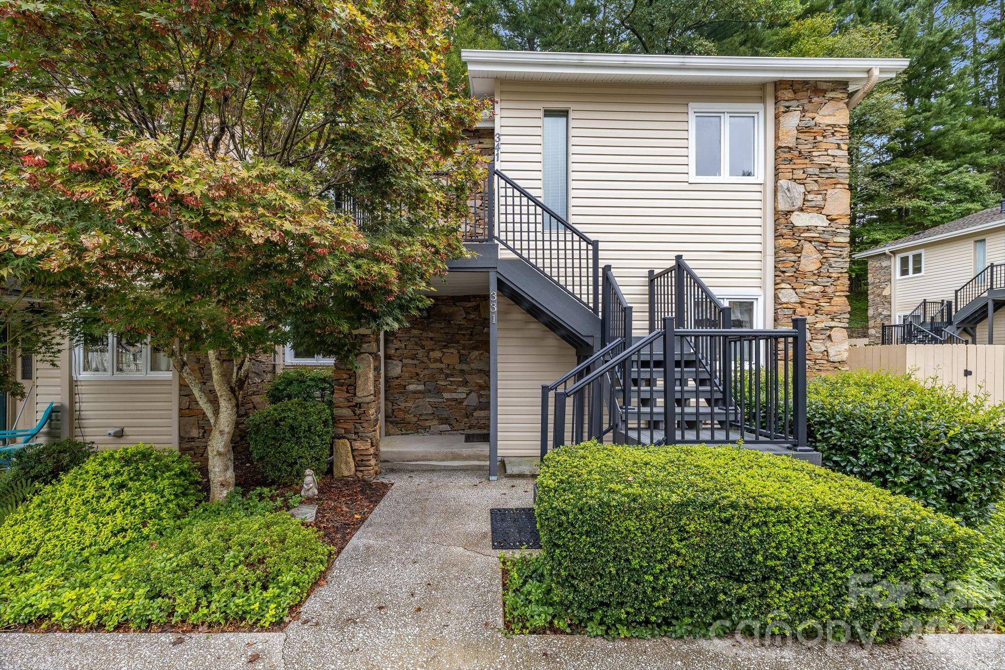 341 Britton Creek DR, Hendersonville, NC 28791