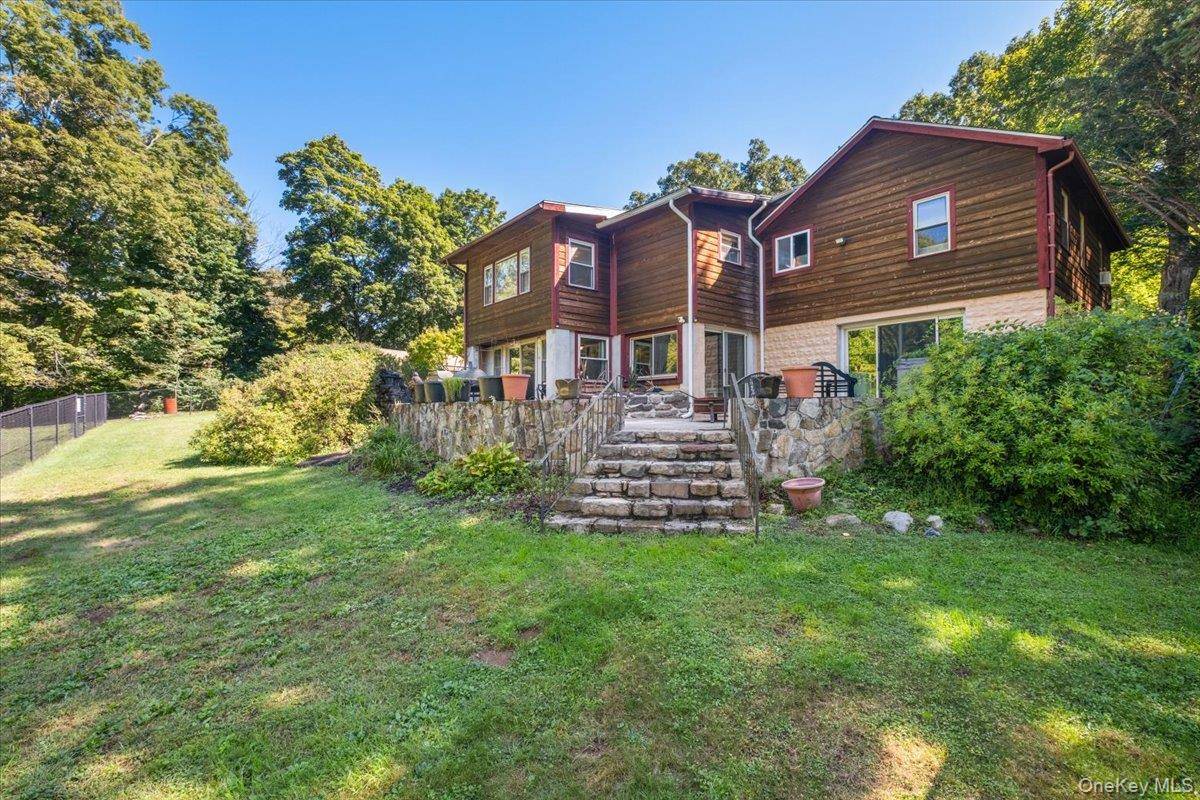 291 Peekskill Hollow RD, Putnam Valley, NY 10579