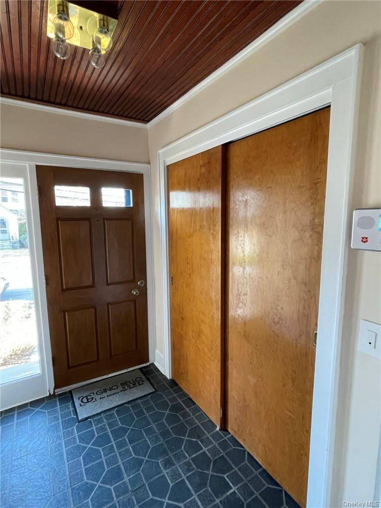 39 Archer AVE, White Plains, NY 10603
