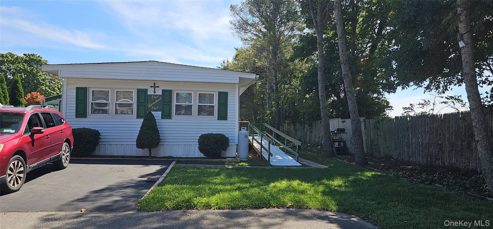 703 Fresh Pond AVE #101, Calverton, NY 11933
