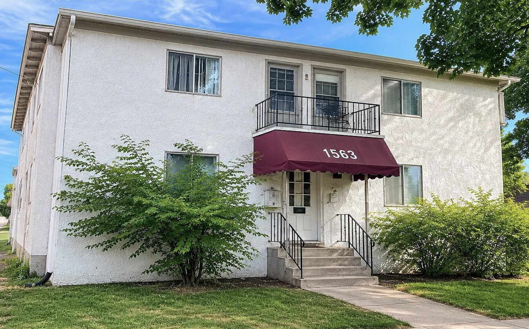 1563 Charles AVE, Saint Paul, MN 55104