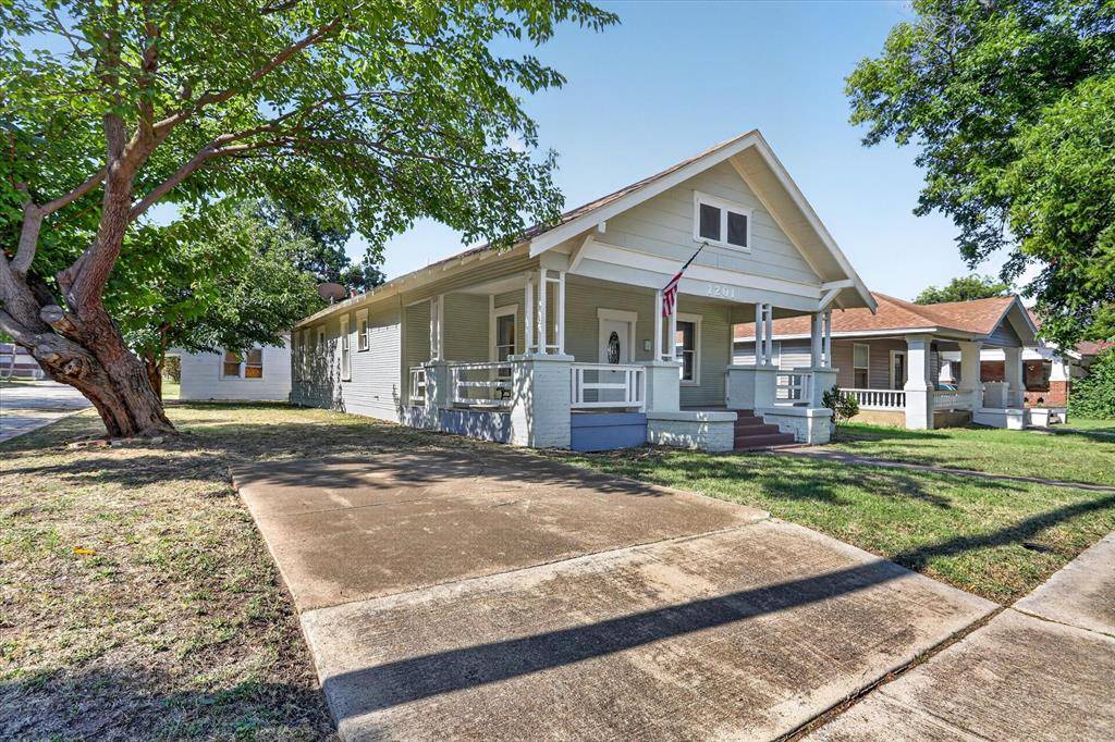 1201 W Arlington Avenue, Fort Worth, TX 76110