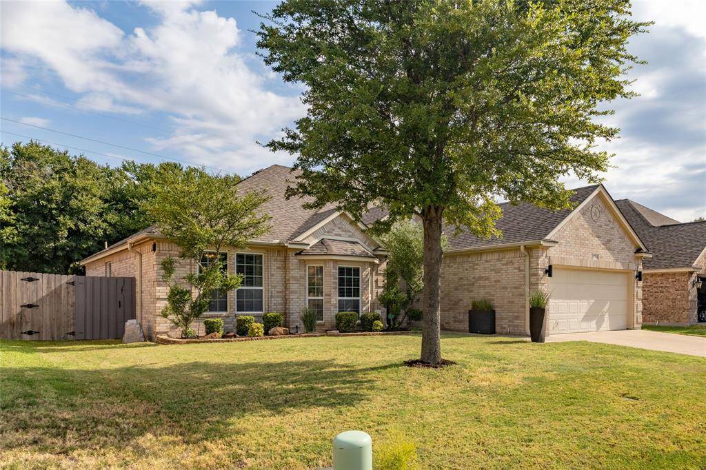 8308 Teja Trail, Benbrook, TX 76126