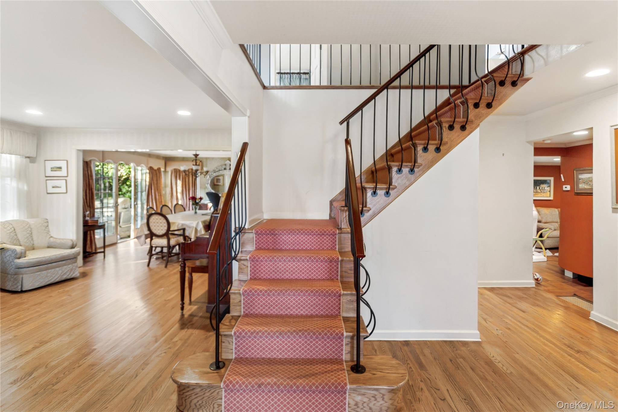 203 Regent DR, Lido Beach, NY 11561
