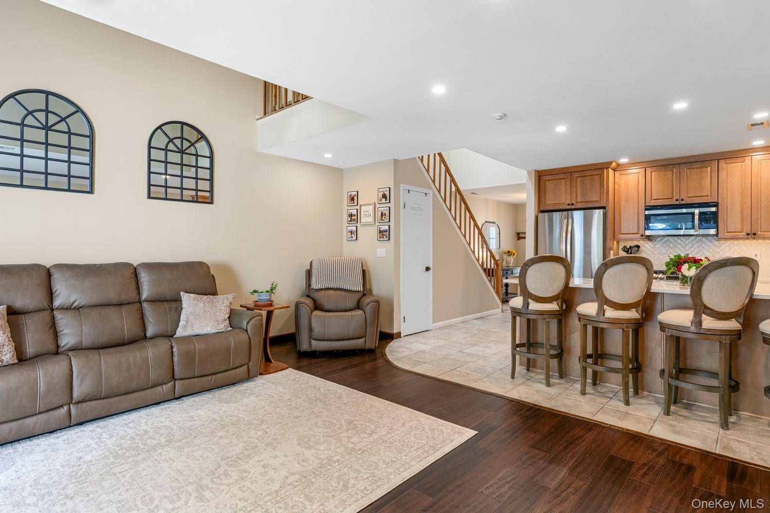 75 Fox CT, Manorville, NY 11949