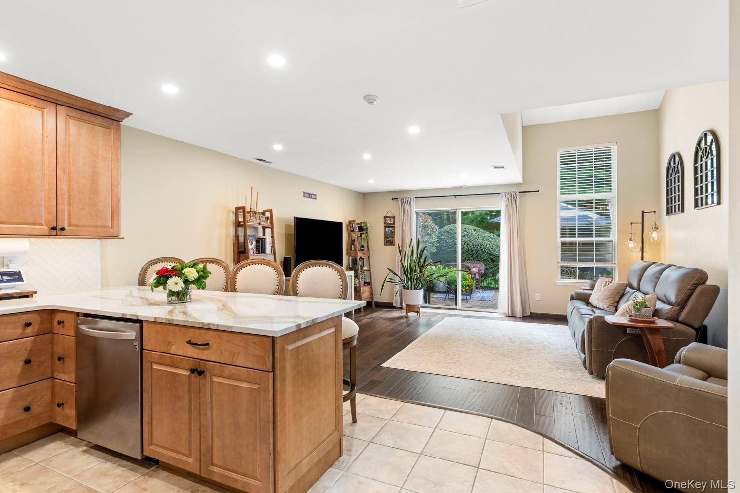 75 Fox CT, Manorville, NY 11949