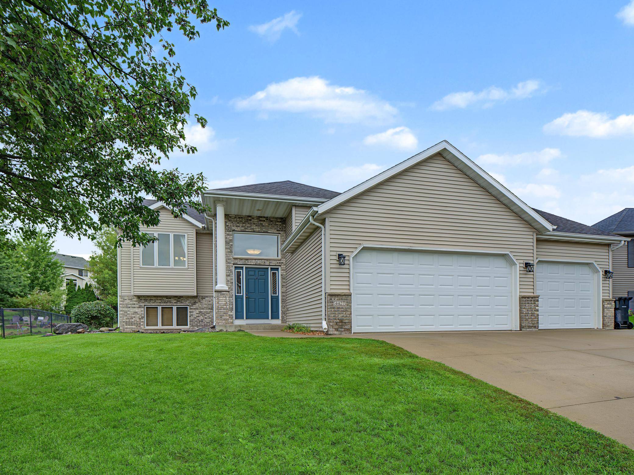 4427 Shetland PL NW, Rochester, MN 55901