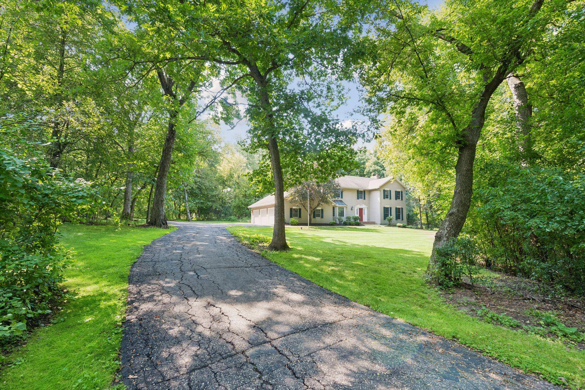 5 Acorn DR, Sunfish Lake, MN 55077
