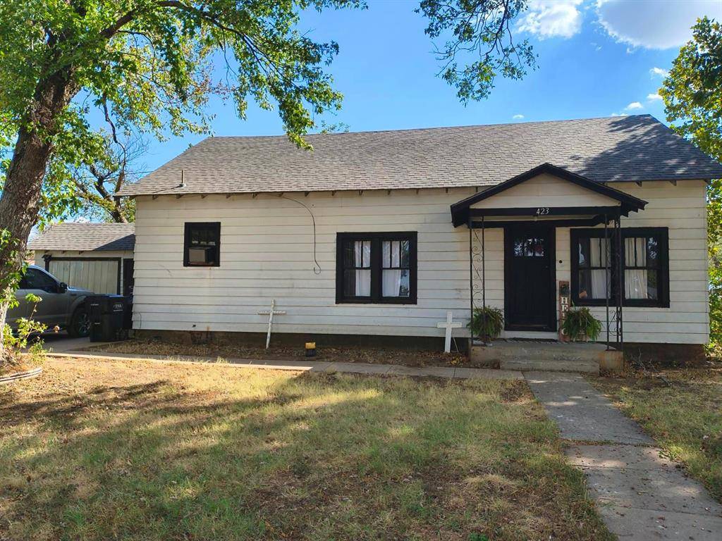 423 W Ponjo AVE, Fort Cobb, OK 73038