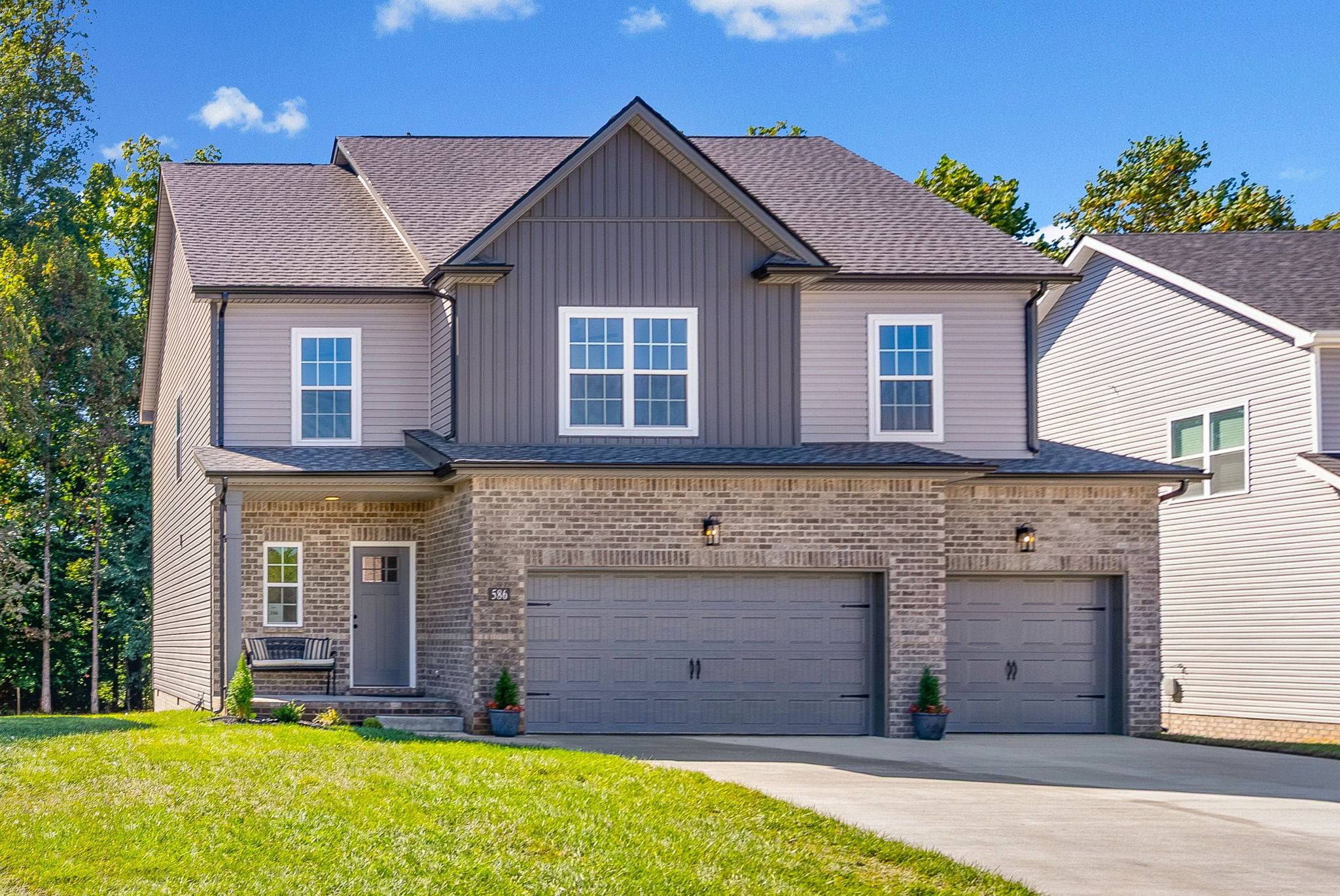 586 Pongracz Way, Clarksville, TN 37042