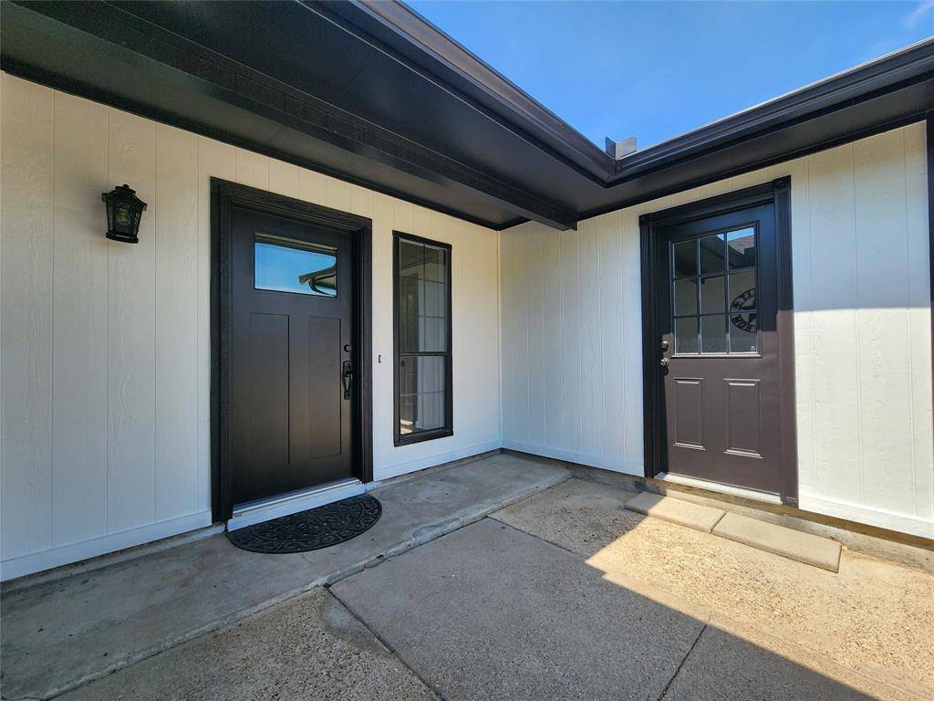 5300 Queenlily Court, Arlington, TX 76018