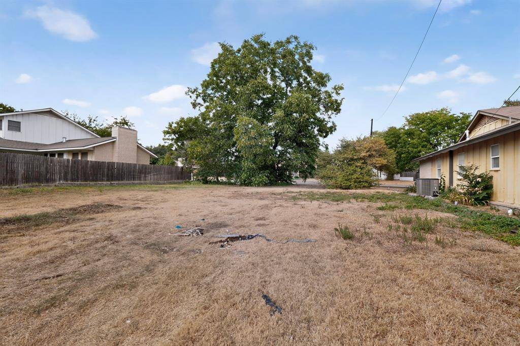3830 Twin Falls Street, Irving, TX 75062