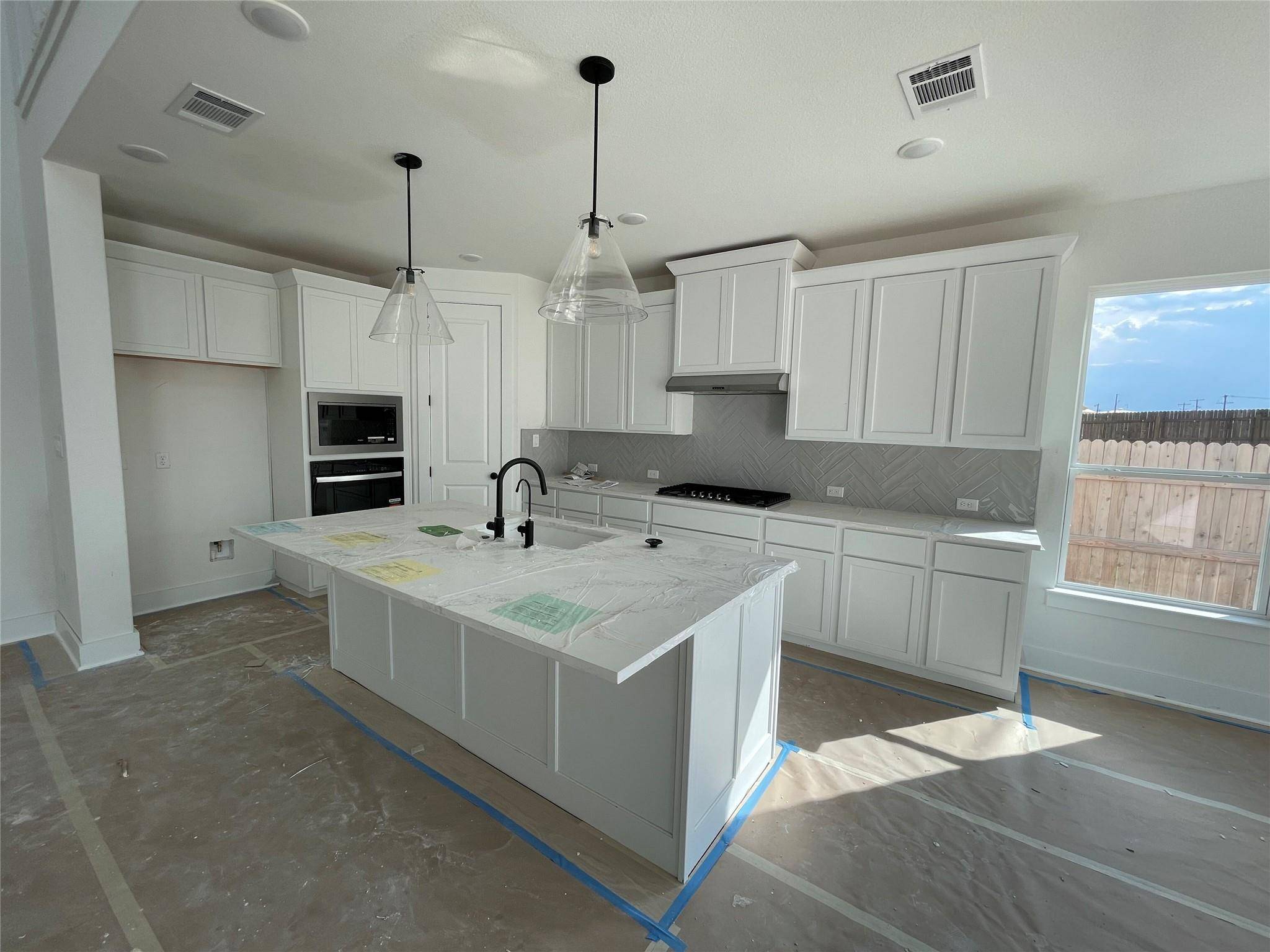 19504 Janke CV, Pflugerville, TX 78660