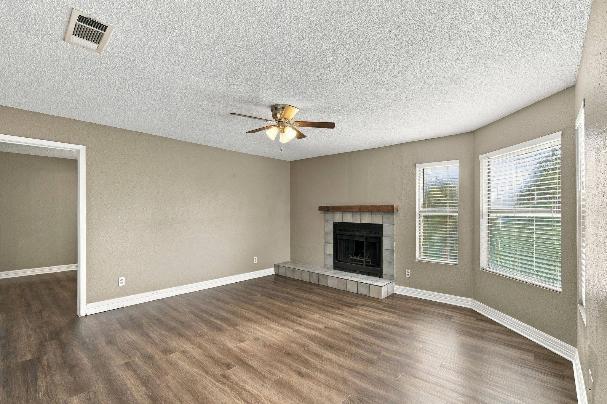 8804 Schick RD #C, Austin, TX 78729