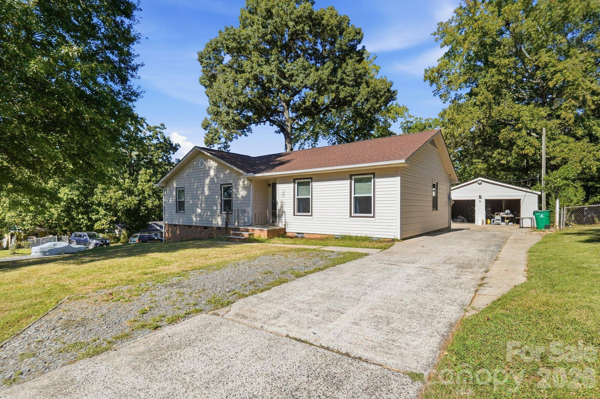 6301 Dwightware BLVD, Charlotte, NC 28227