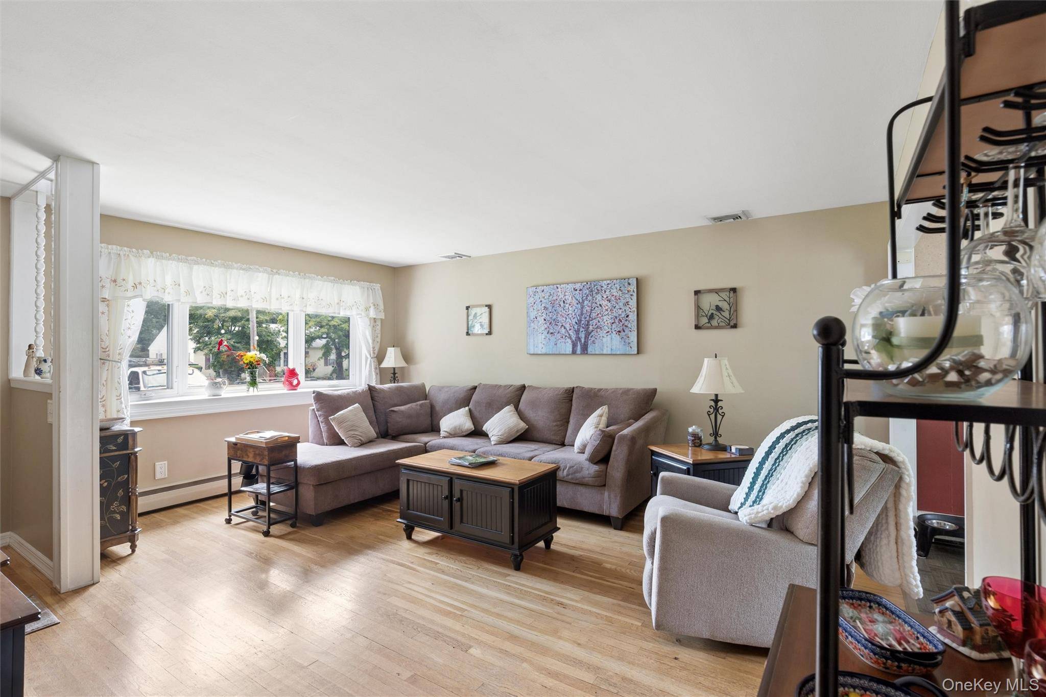 43 Columbus AVE, Brentwood, NY 11717
