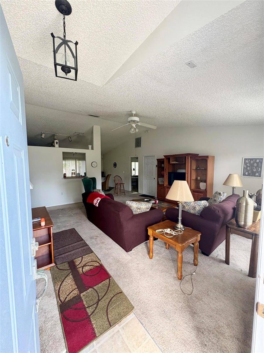 68 BALTIMORE LN, Palm Coast, FL 32137