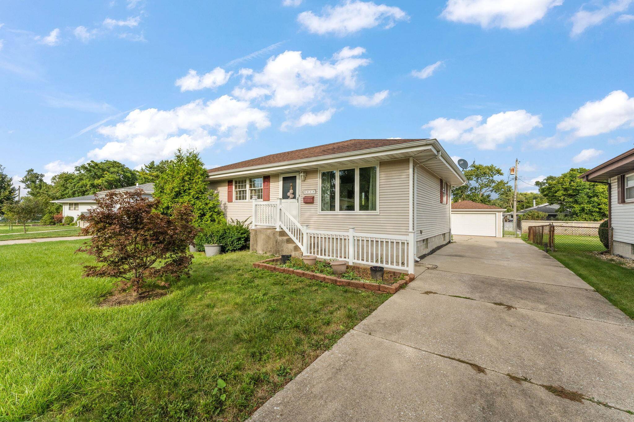 8013 Columbia Avenue, Munster, IN 46321