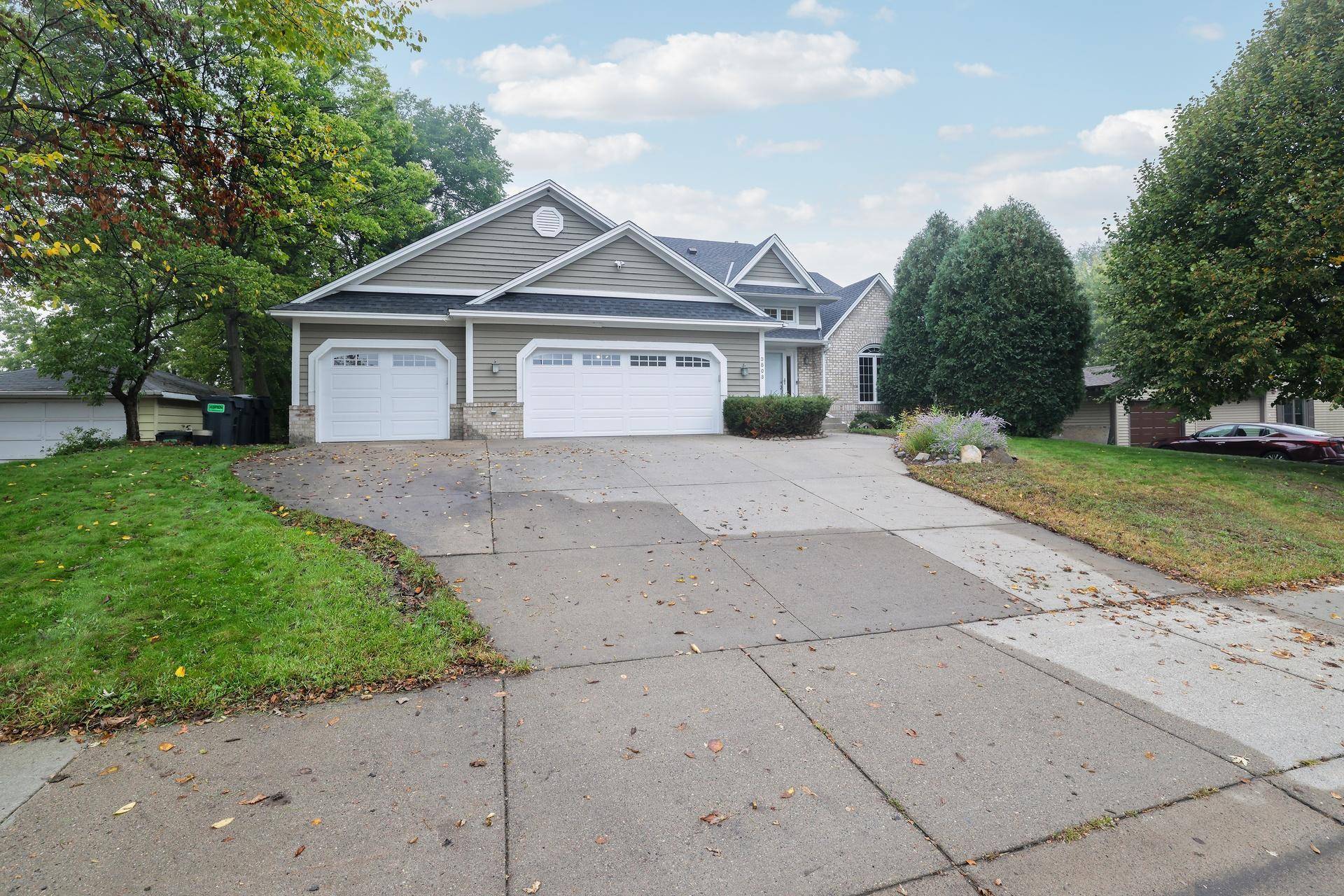3508 Silver Lake RD NE, Saint Anthony, MN 55418