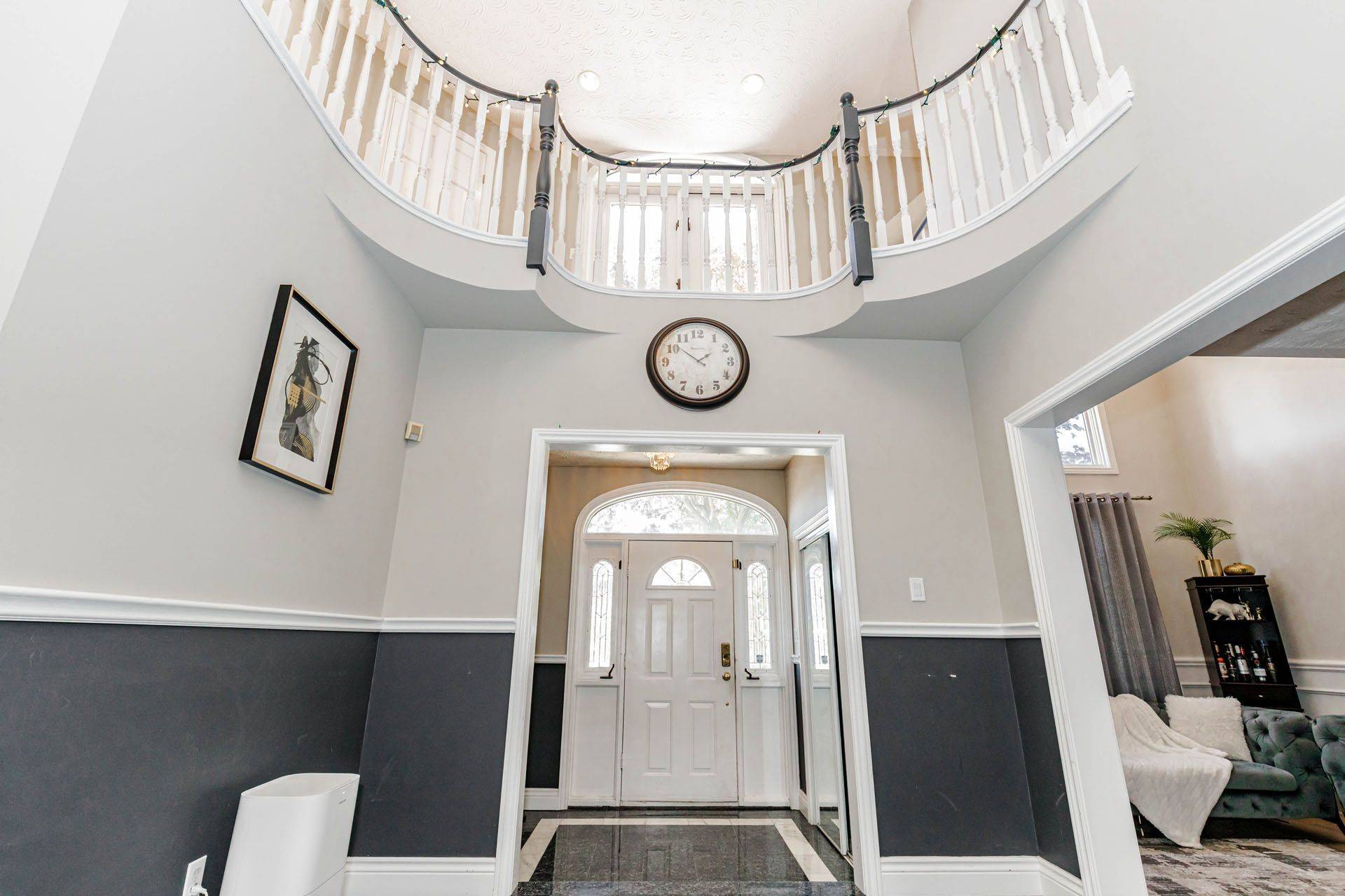 108 Montmorency DR, Hamilton, ON L8K 6R1