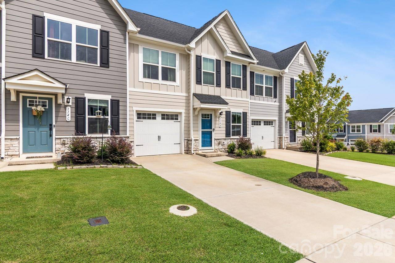 114 Stella LN #D, Troutman, NC 28166
