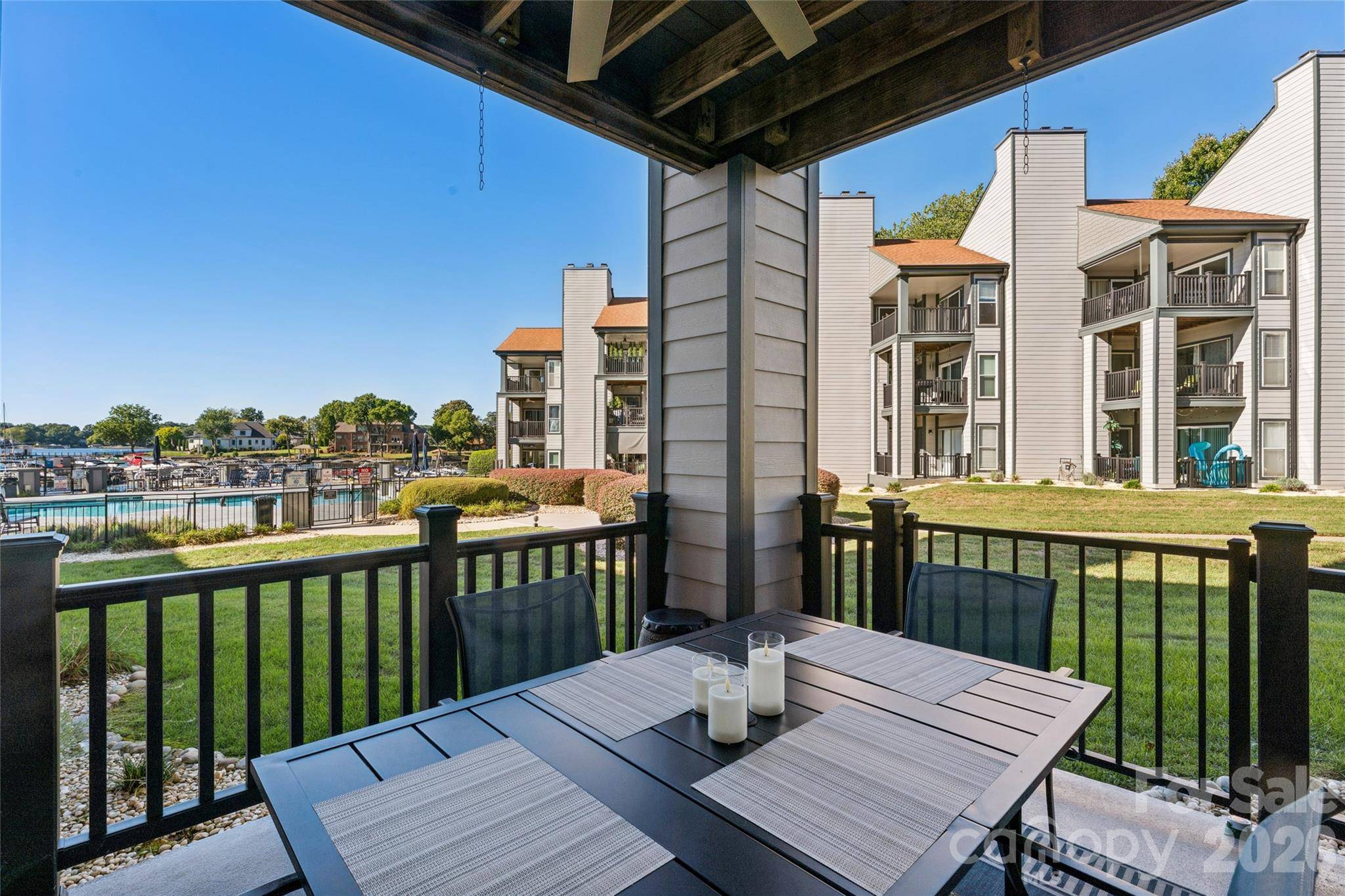 18819 Vineyard Point LN, Cornelius, NC 28031