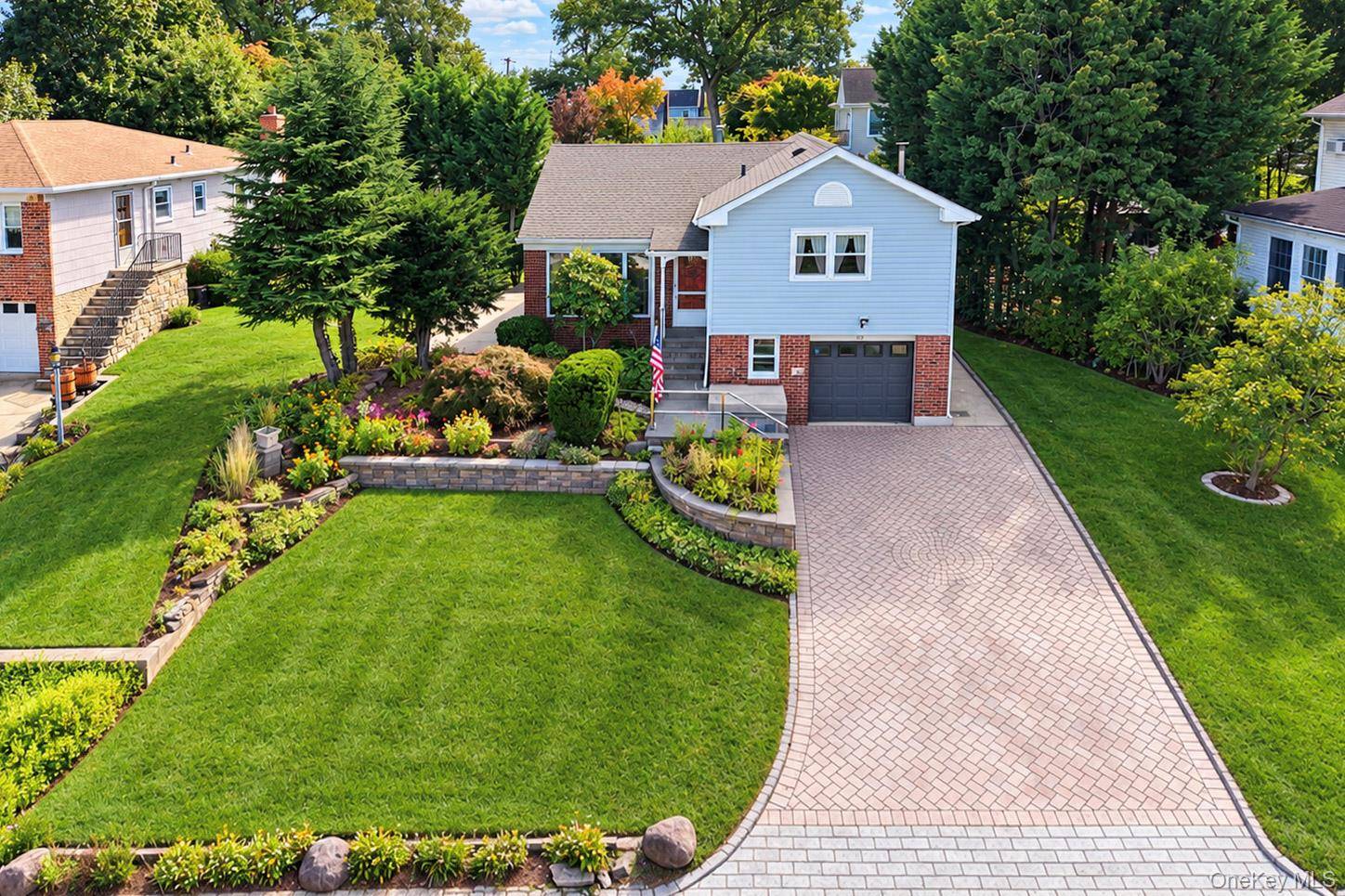 68 Elaine TER, Yonkers, NY 10701