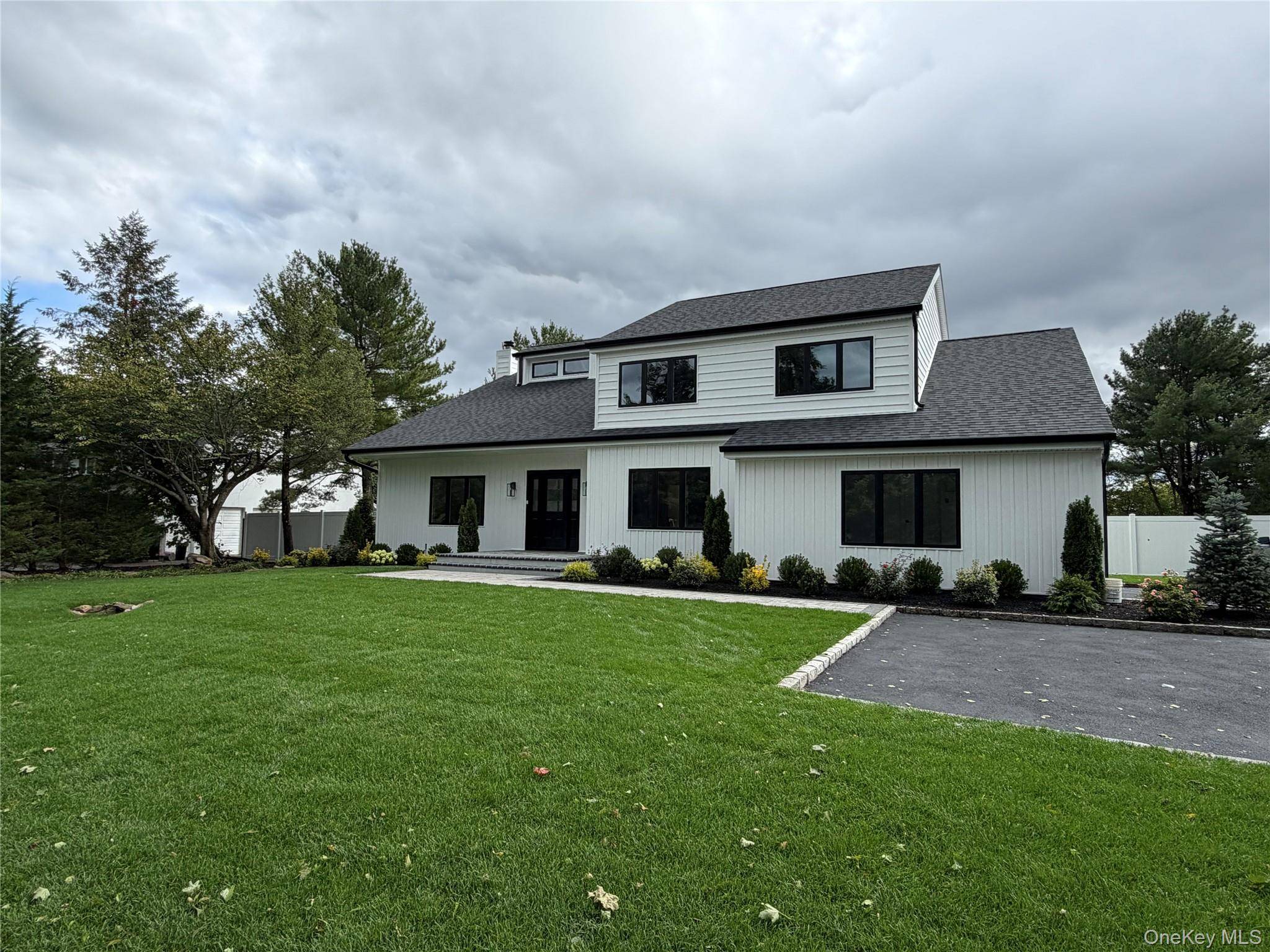 230 Willis AVE, Syosset, NY 11791