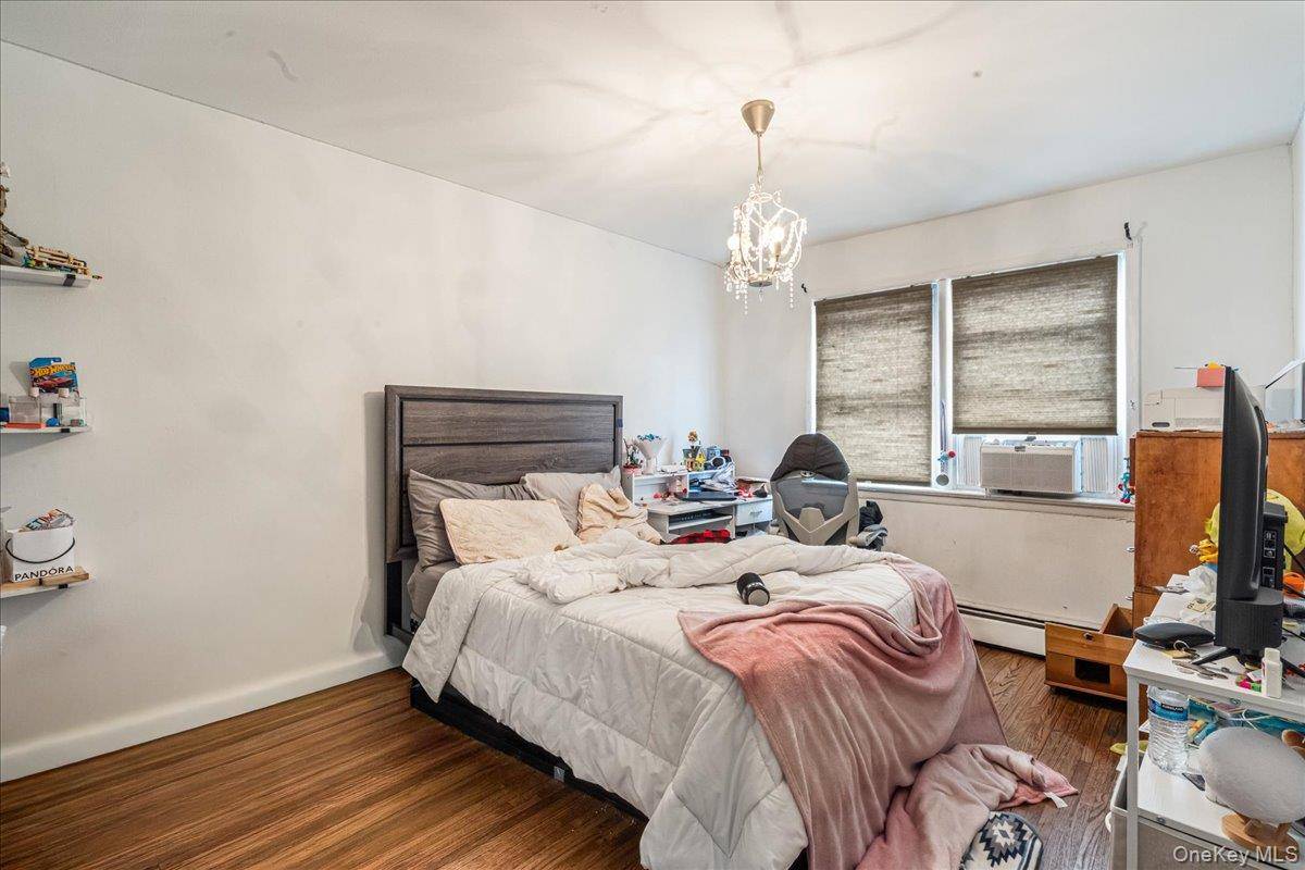 60-30 55th DR, Maspeth, NY 11378