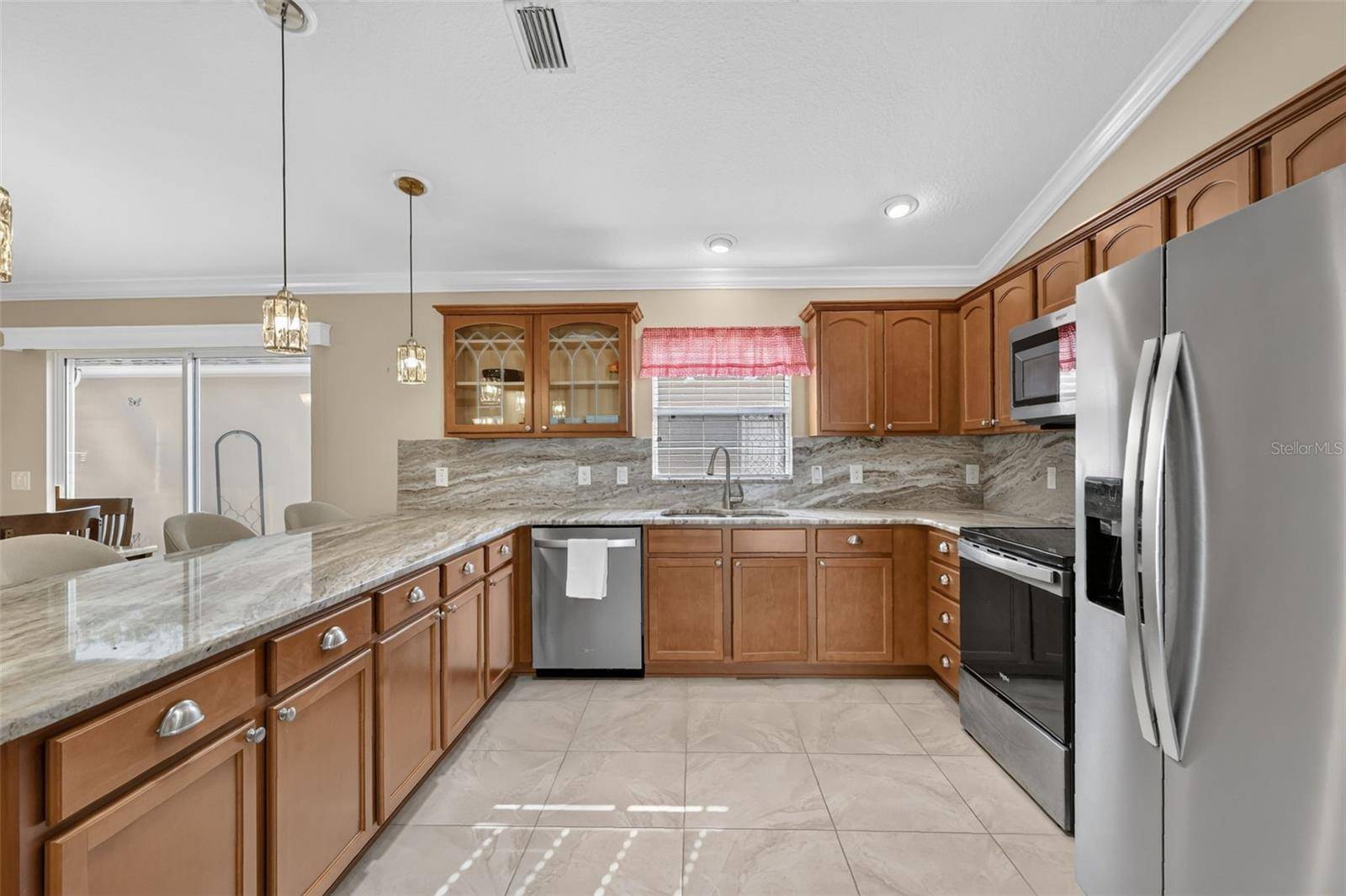 2114 MARLIN PL, The Villages, FL 32162